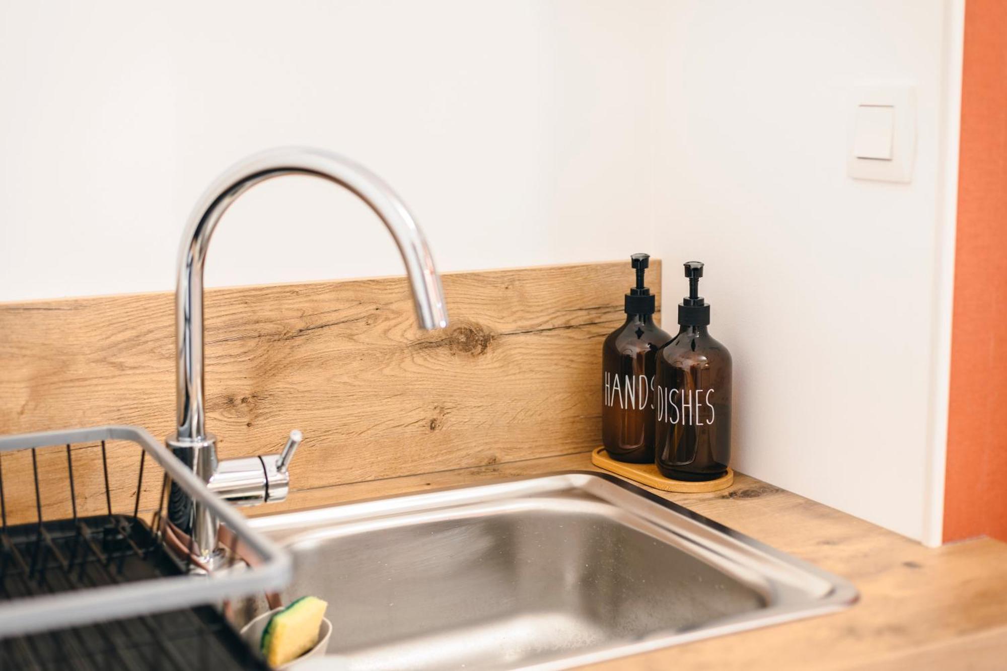 Appartement Cosy Au Coeur Du Village - Le Segala Montbazens Buitenkant foto